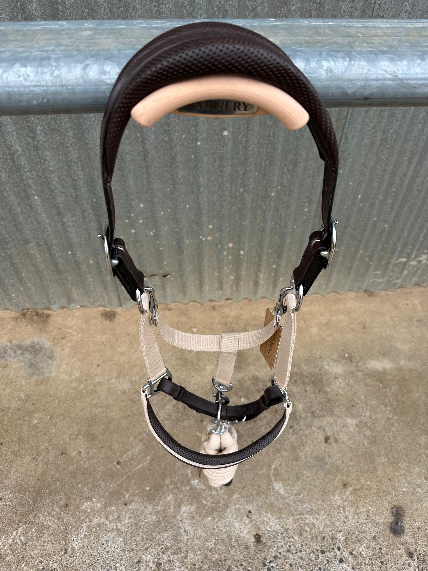 Dy'on La Cense 2 in 1 Halter Creme/Brown and Lead Set