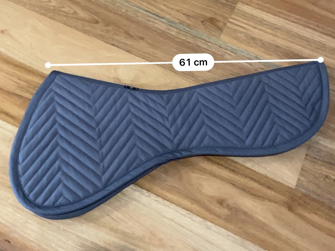 L'Evoine Alpaca Fleece Half Pad | Dressage or Jump - Older Style