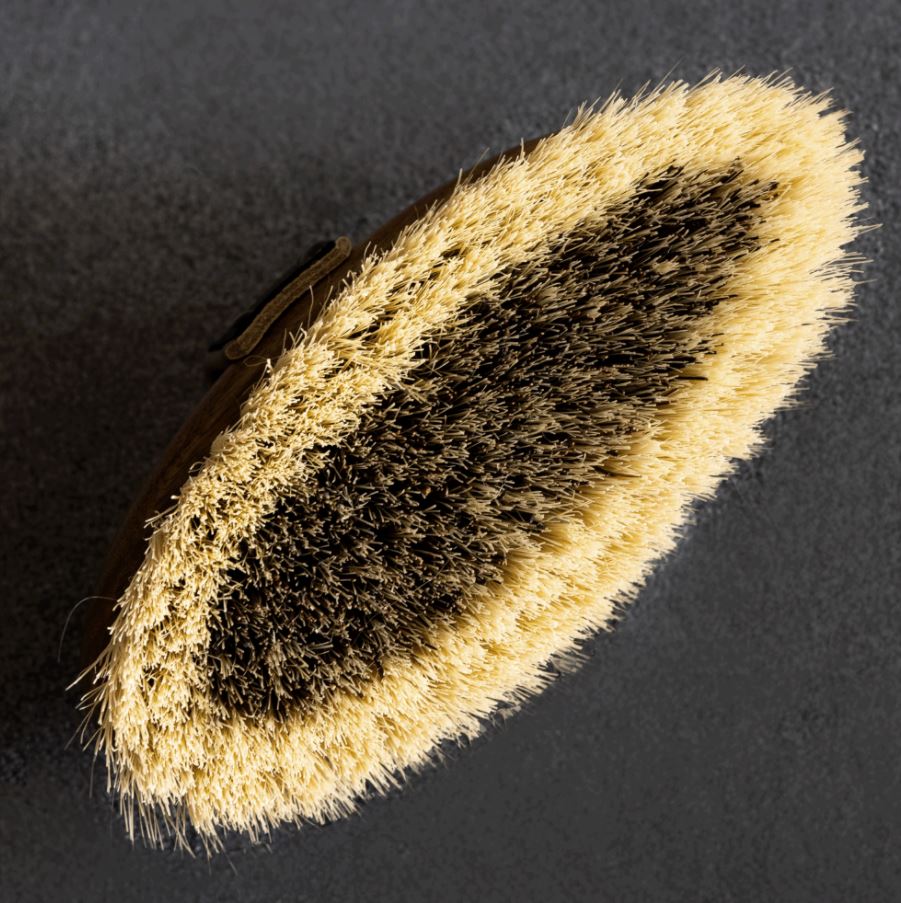 L'Evoine Root Brush with Leather Handle