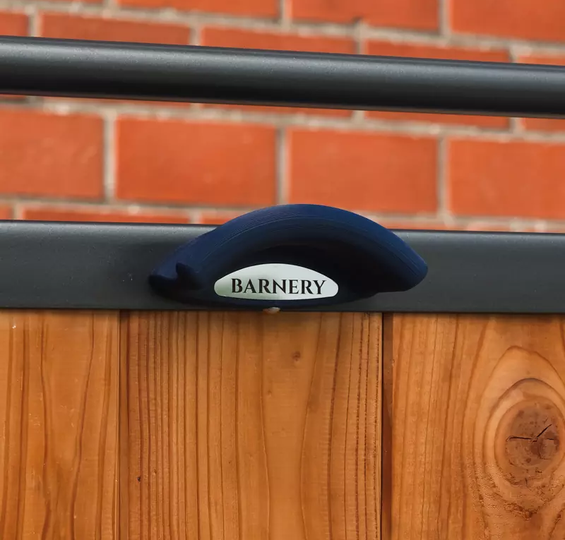 Barnery Magnetic Bridle Holder