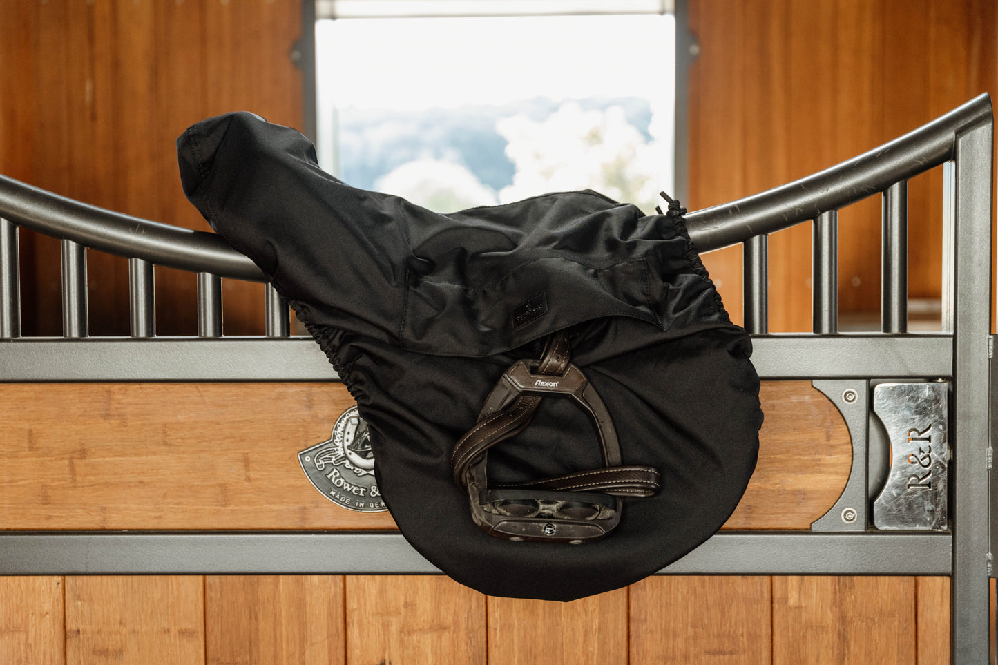 Kentucky Saddle Cover Waterproof | Jump