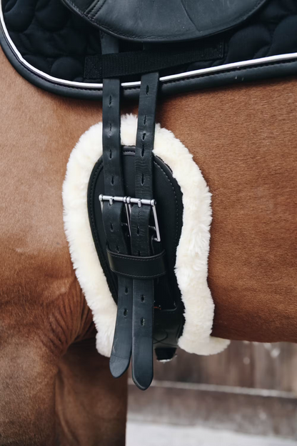 Kentucky Faux Sheepskin Anatomic Short Girth | Choose colour