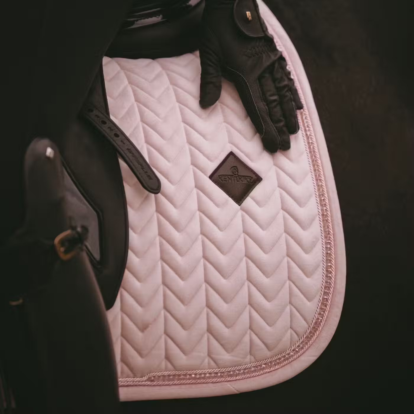 Kentucky Saddle Pad Velvet Pearls Dressage | Choose Colour