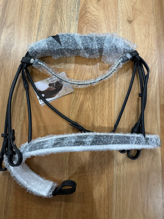OUTLET Finesse Cassidy Double Bridle Cob Size Lacquer Black/White