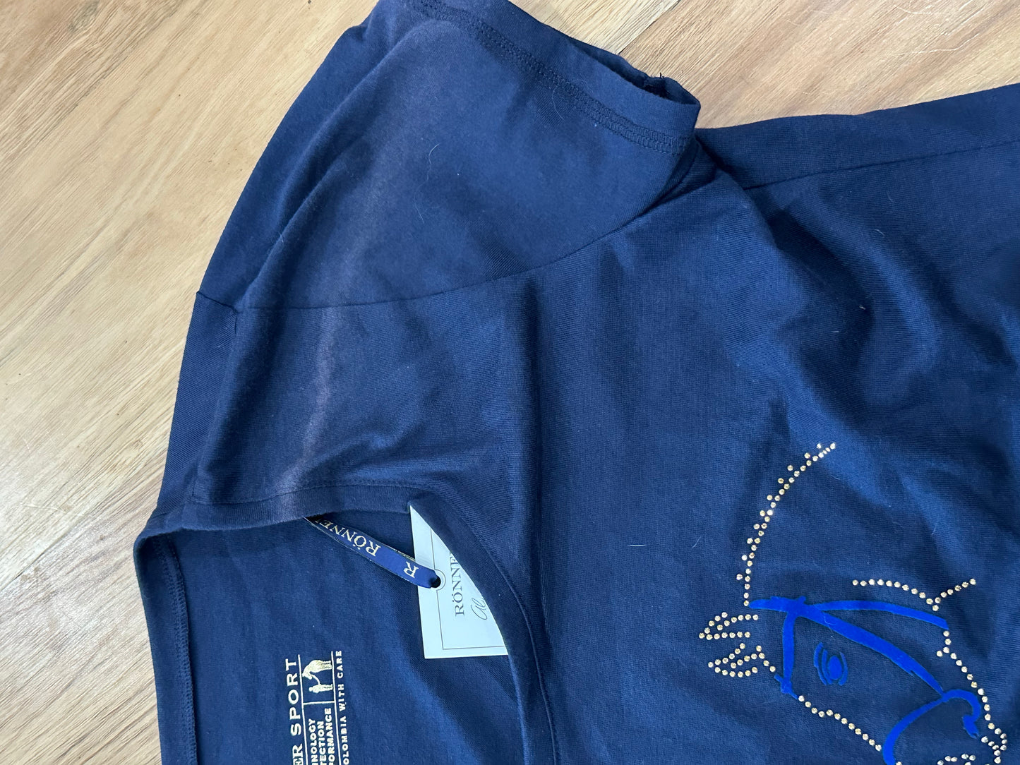 Ronner Beso Tee | Short Sleeve | Navy or White EX DISPLAY